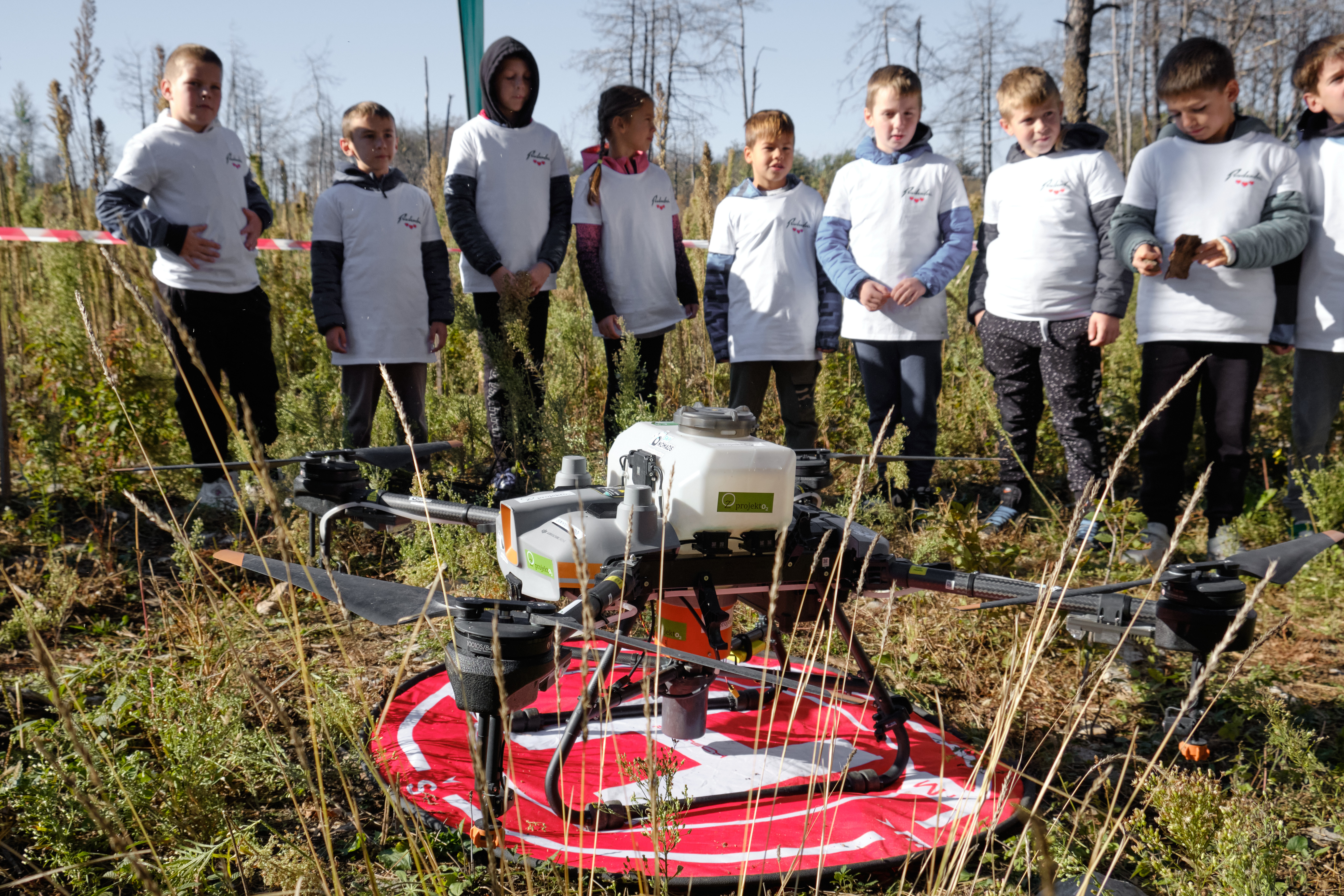 Slika Sajenje Z Dronom